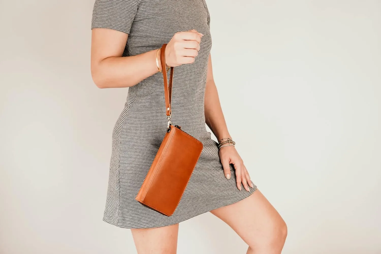 Leather Wristlet Clutch Wallet for Women (1 Light Brown)